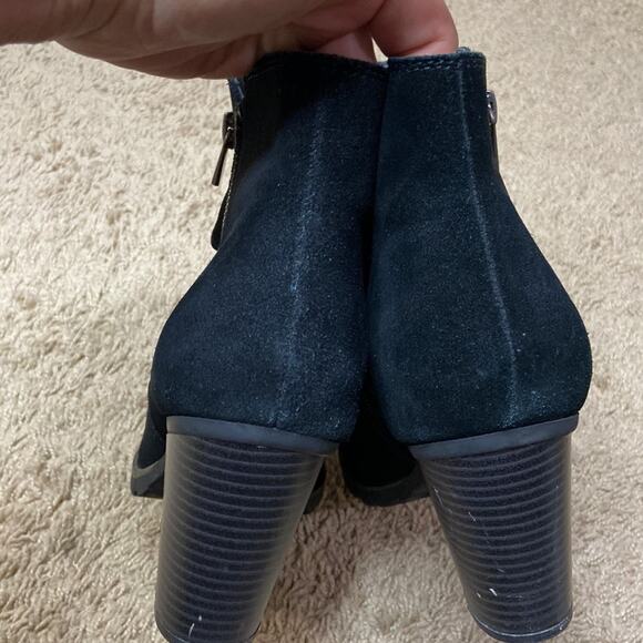 White Mountain Women Black Suede Leather Zip Up Ruching Style Bootie Size 8.5 - Picture 5 of 11